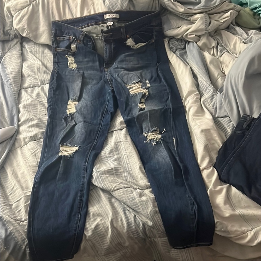 Refuge Blue Skinny Jeans Distressed Style